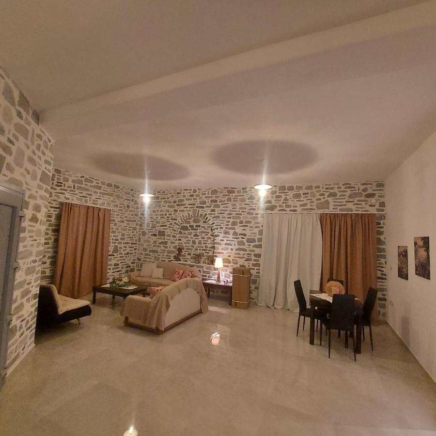 Stegio Villa Parasporos ภายนอก รูปภาพ